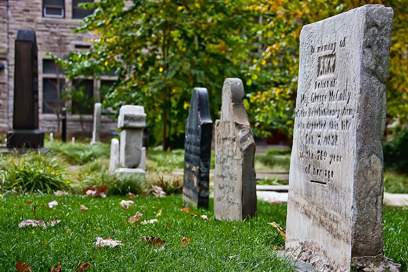 Graveyard @ church in downtown Pittsburgh