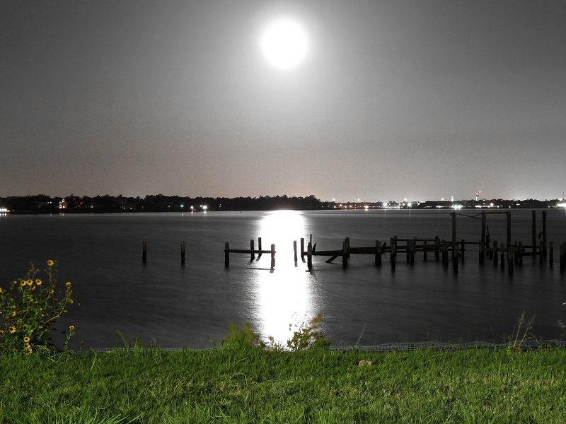 moon set 010.JPG