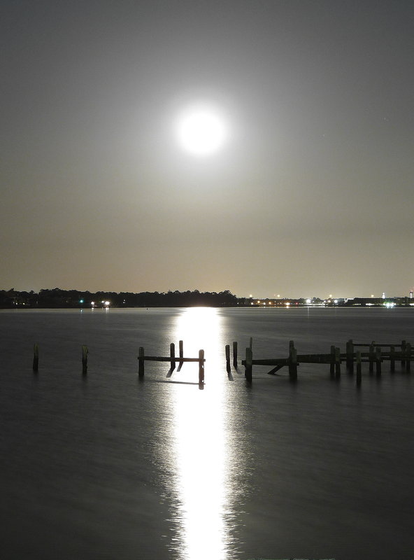 moon set 011.JPG