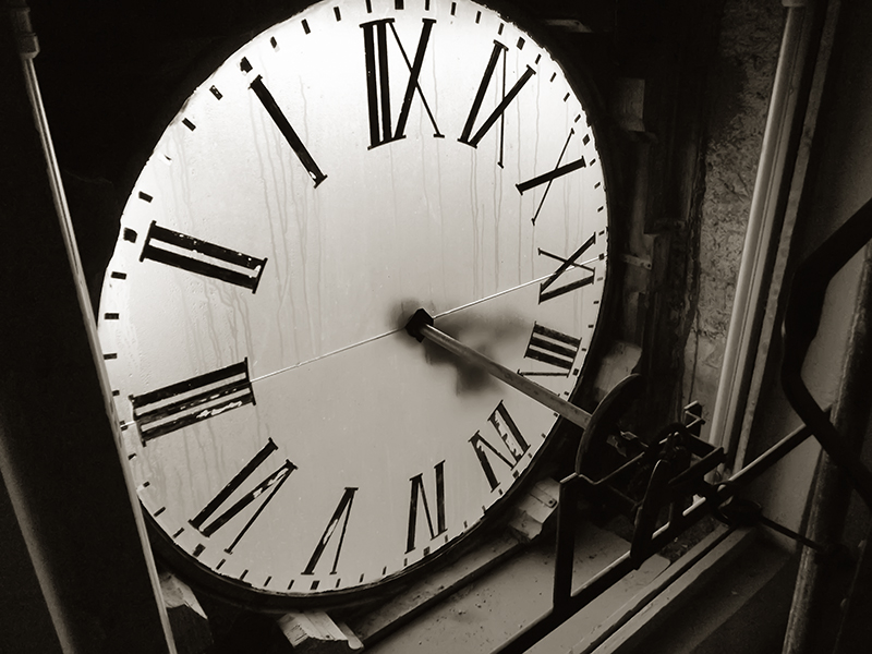 Clock0083