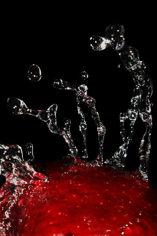 apple splash.jpg