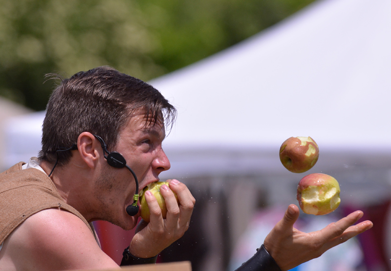 Apples2