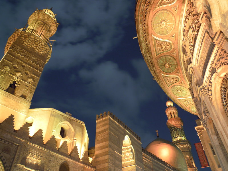 El Moez Street by Night