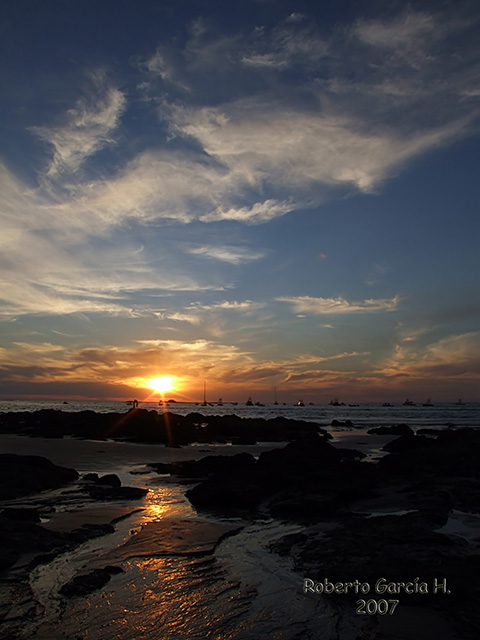 Atardecer en Tamarindo.jpg