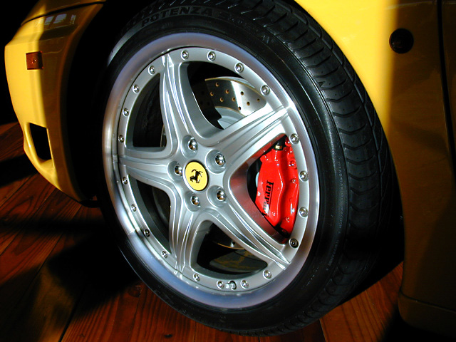 Wheel Ferrari 2 .jpg