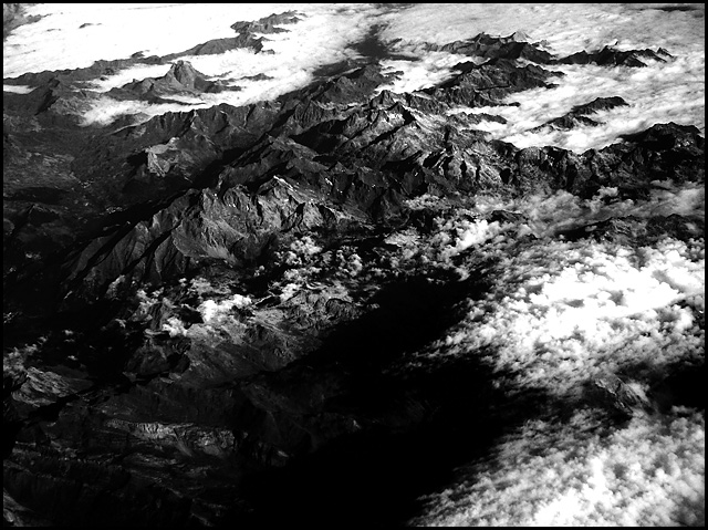 mountains2B&W_small.jpg