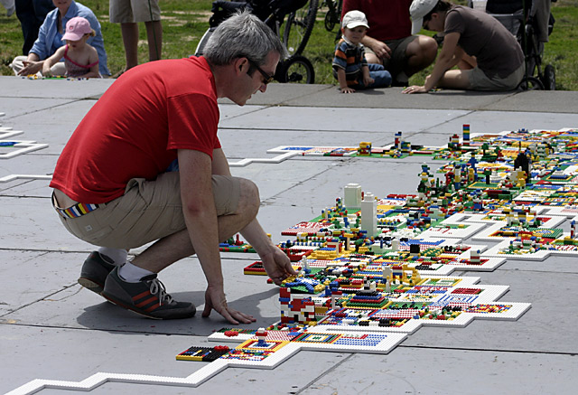 legos_03.jpg