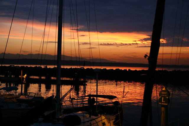 Red sky at night, sailor's delight.