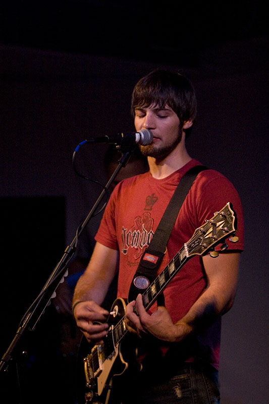 guitarist1.jpg