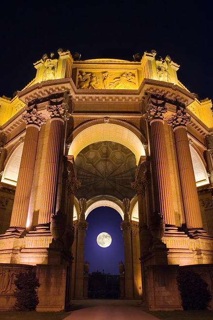 Moon at Palace of Fine Arts