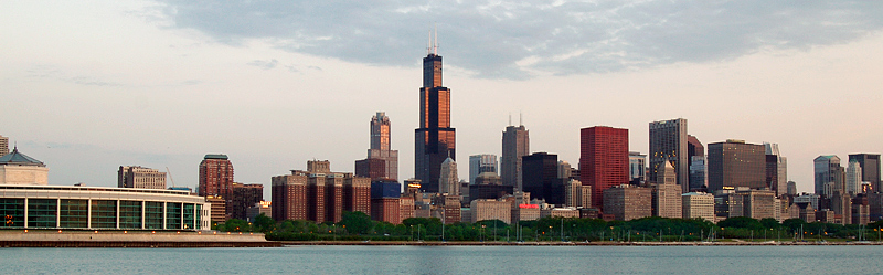 Morning comes to Chicago