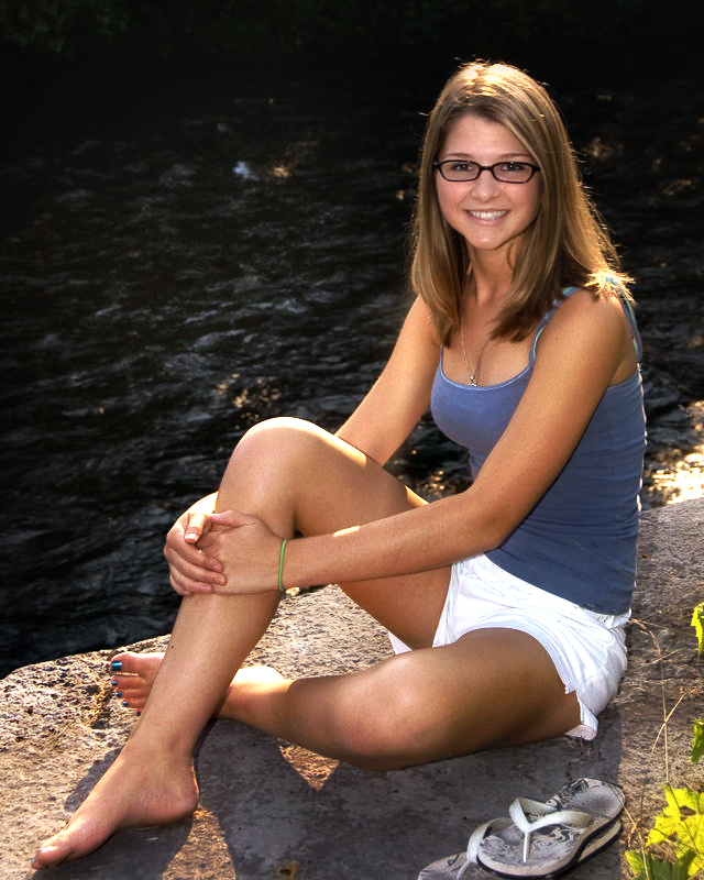 dassilem_703728-edited.jpg