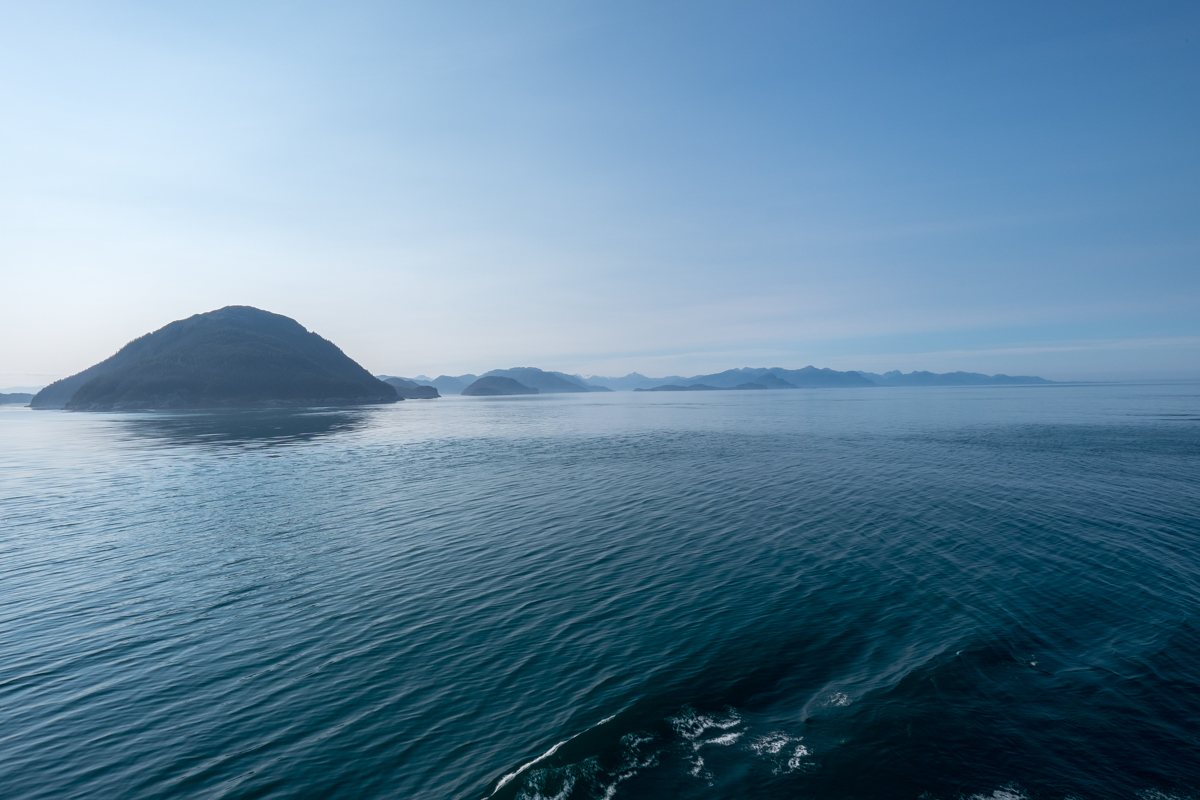 1698 sea from ship -1698