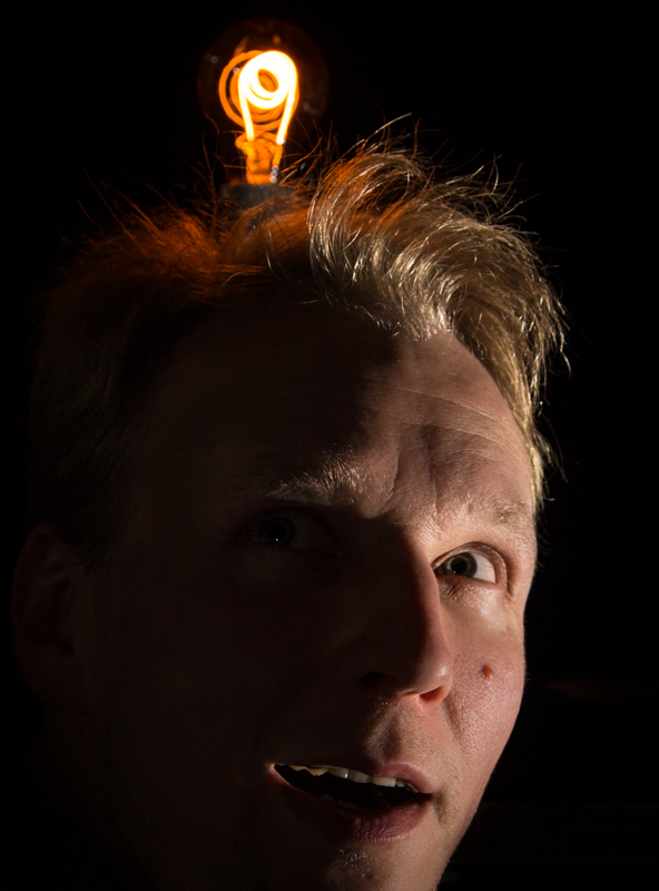 Ahaa, light bulb outtake