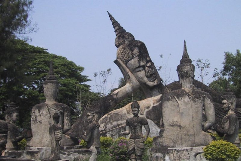 reclining buddha