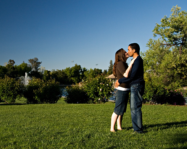 kissing in the park
