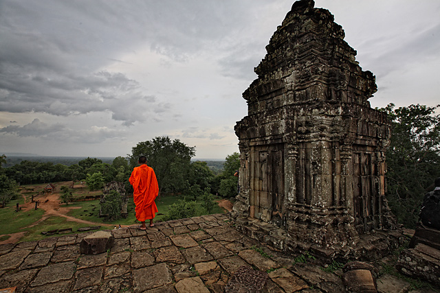 Angkor Wat temple complex 4