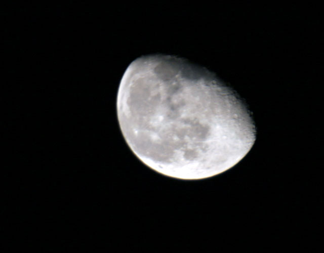 Moon1.jpg