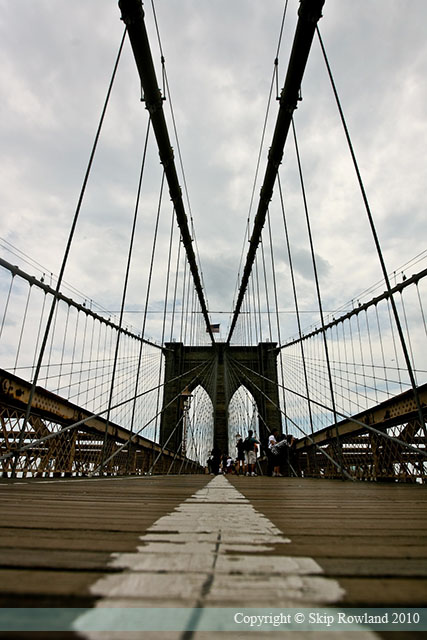 100606-dpc-New-York-City-Brooklyn-Bridge-0194-video