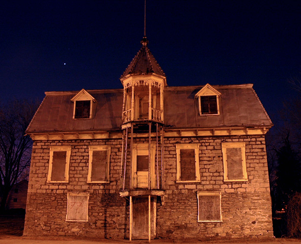 Abandonned Buildings Outtake