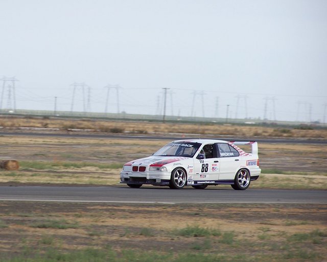 BMWCCA Club Racing - Buttonwillow, 10/8/05 -  #88 DM driven by Mirzayan