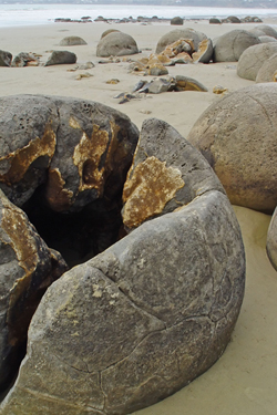 Moeraki Boulders
