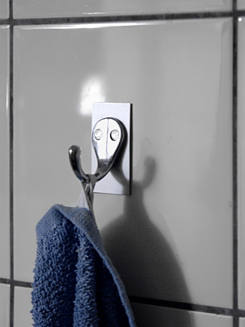 alien in my bathroom