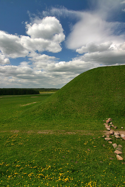 Castle Hills in Kernave