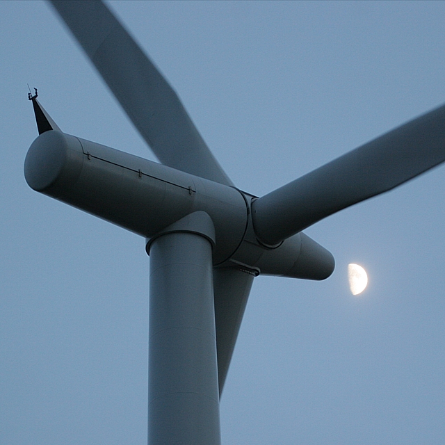 wind turbine moon 1 crop 640.jpg