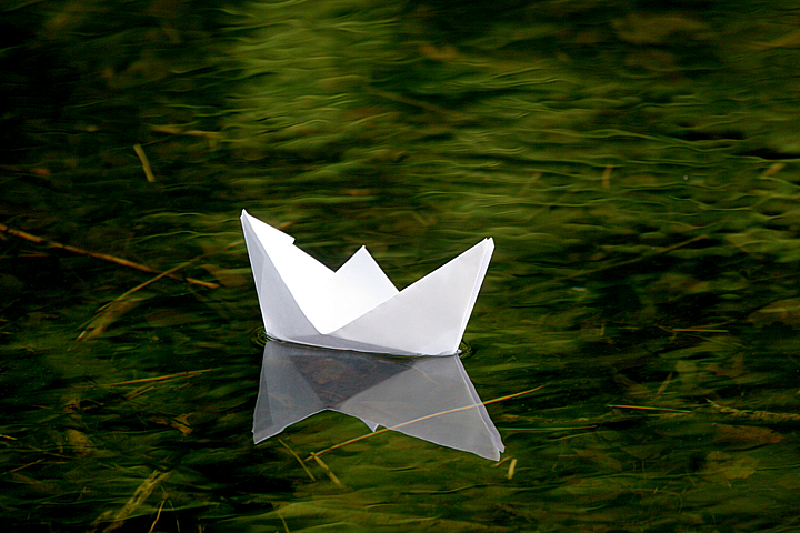 paper boat 4 clone 2 selcont 720.jpg