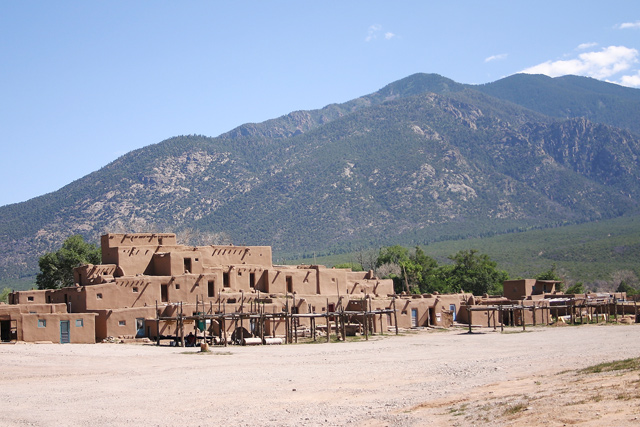 Pueblo