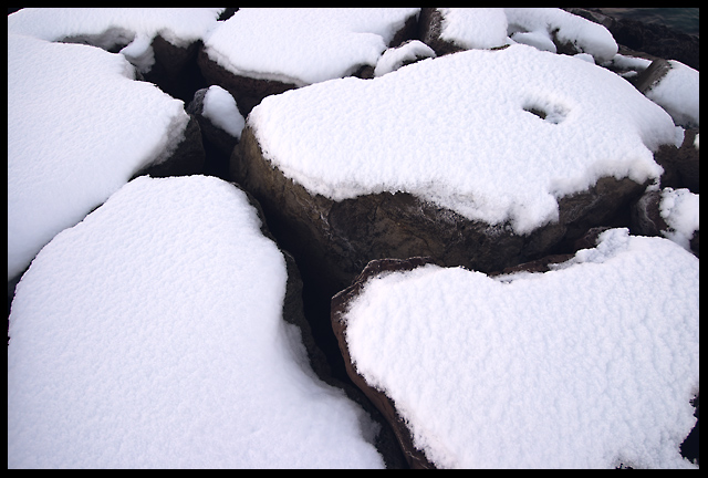 Snow on rocks (#9543)