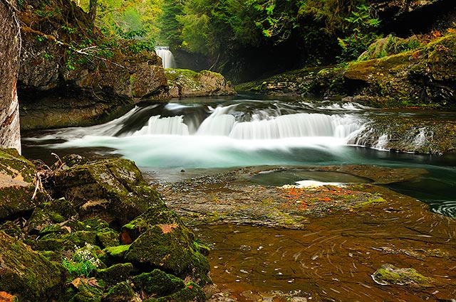 Taitnapum_Falls.jpg