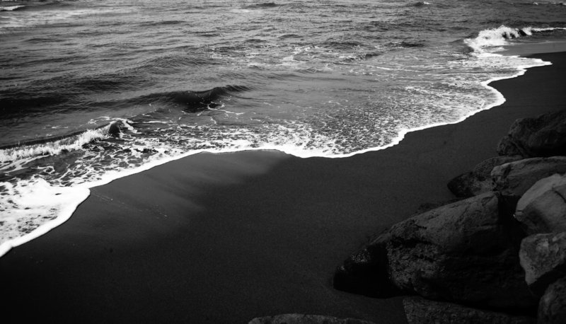 Black Sands Beach