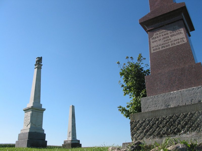 Monumental