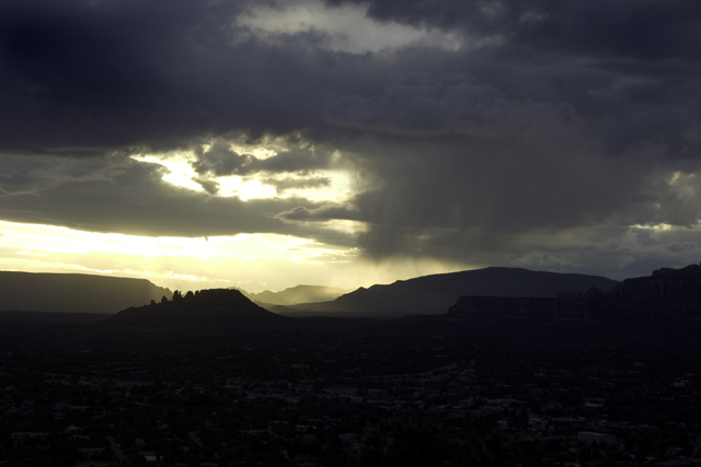 050506_0552StormySedonaSuns.jpg