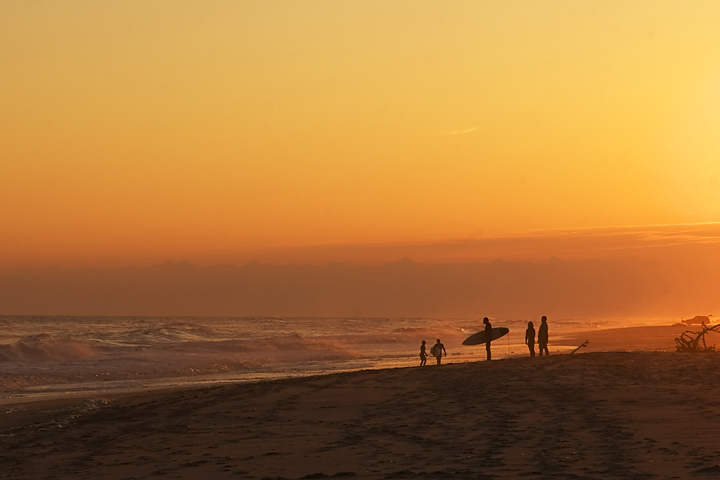 surfer dudes