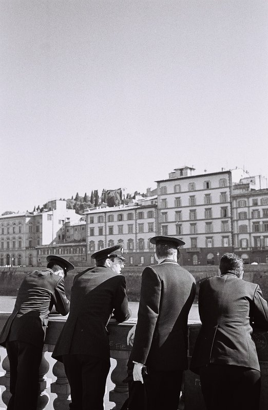 Polizia Guarding the Arno 1998