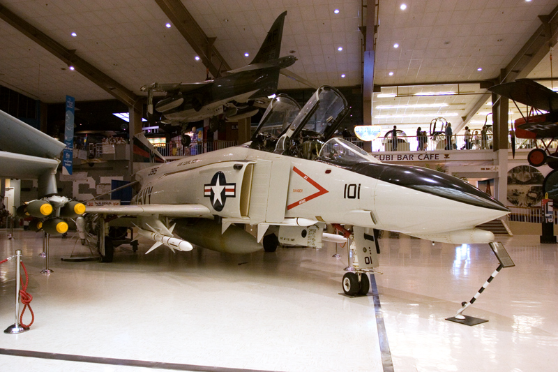 F4a.jpg