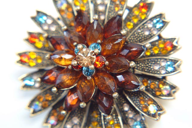 ColorfullBroach.jpg