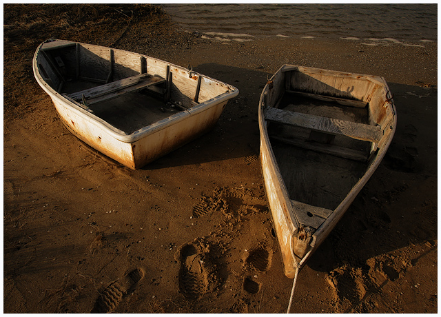 two dinghies IMG_3395.jpg