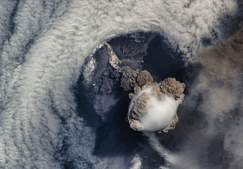 kuril-volcano.jpg