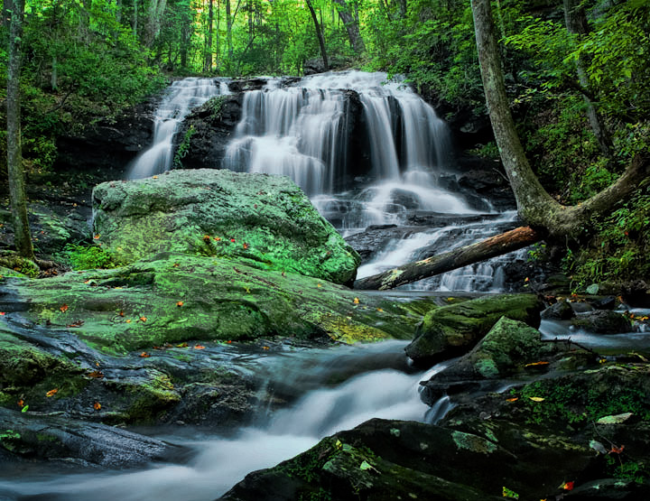 rlewis-waterfall.jpg