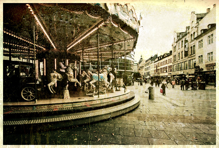 Carousel layers