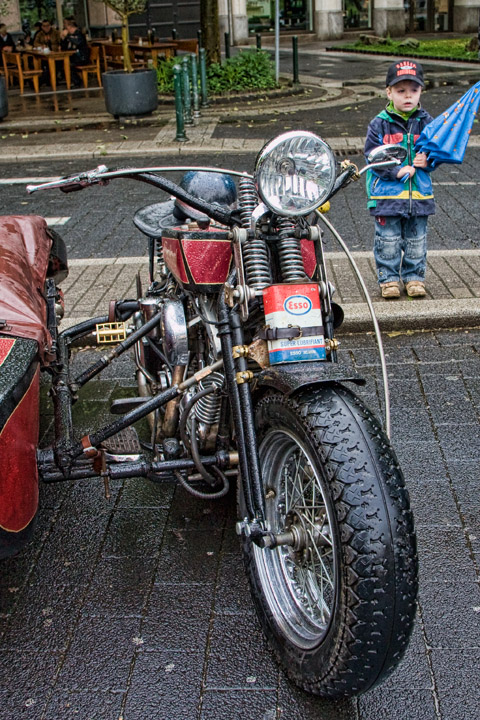 19.52 Pint-sized Harley fan