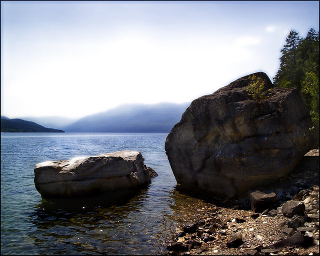 "Mermaid Perch" - Diffused Glow