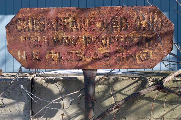 NO TRESPASSING