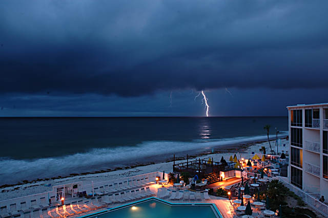 lightning 1.jpg