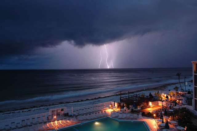 lightning 2.jpg