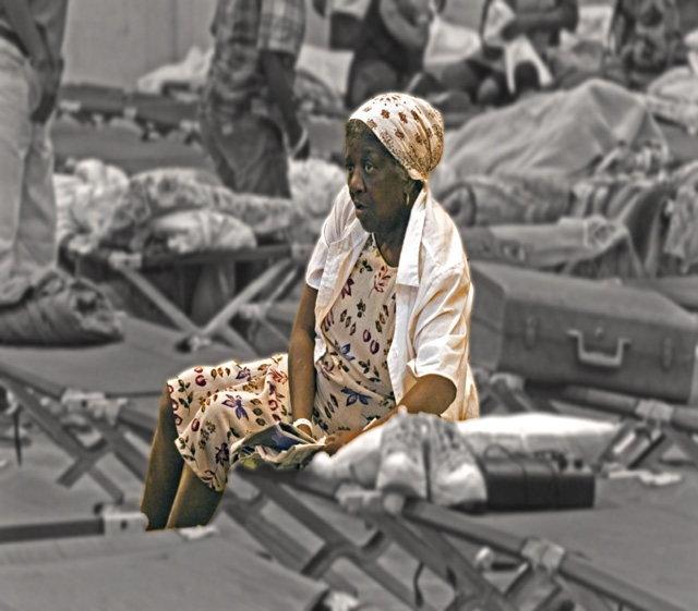 Katrina survivor cot desat San Antonio 3 Sep 05-FINAL-SMALL-6467.jpg